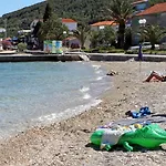 Seaside House - Ugljan - 18077 بيت للعطل